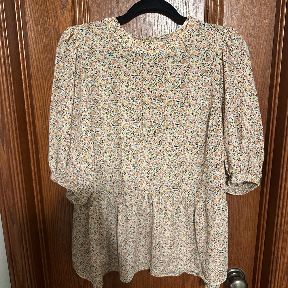 Sienna Sky pink and yellow Floral blouse. Size Large